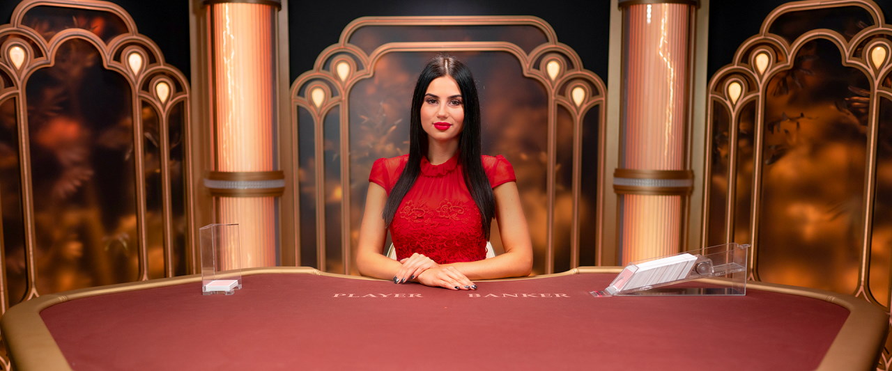 Play Lightning Baccarat Online
